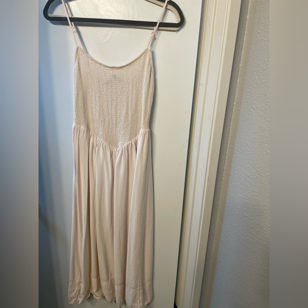 Dynamite Cream Smocked midi dress